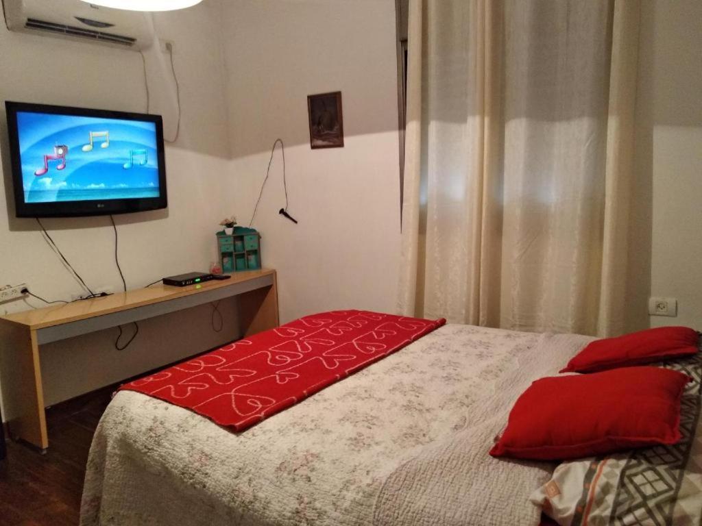 Ha'Bait Ba'Kfar Guesthouse Bruchim Qela' Alon ภายนอก รูปภาพ