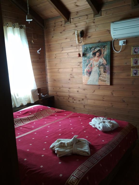 Ha'Bait Ba'Kfar Guesthouse Bruchim Qela' Alon ภายนอก รูปภาพ